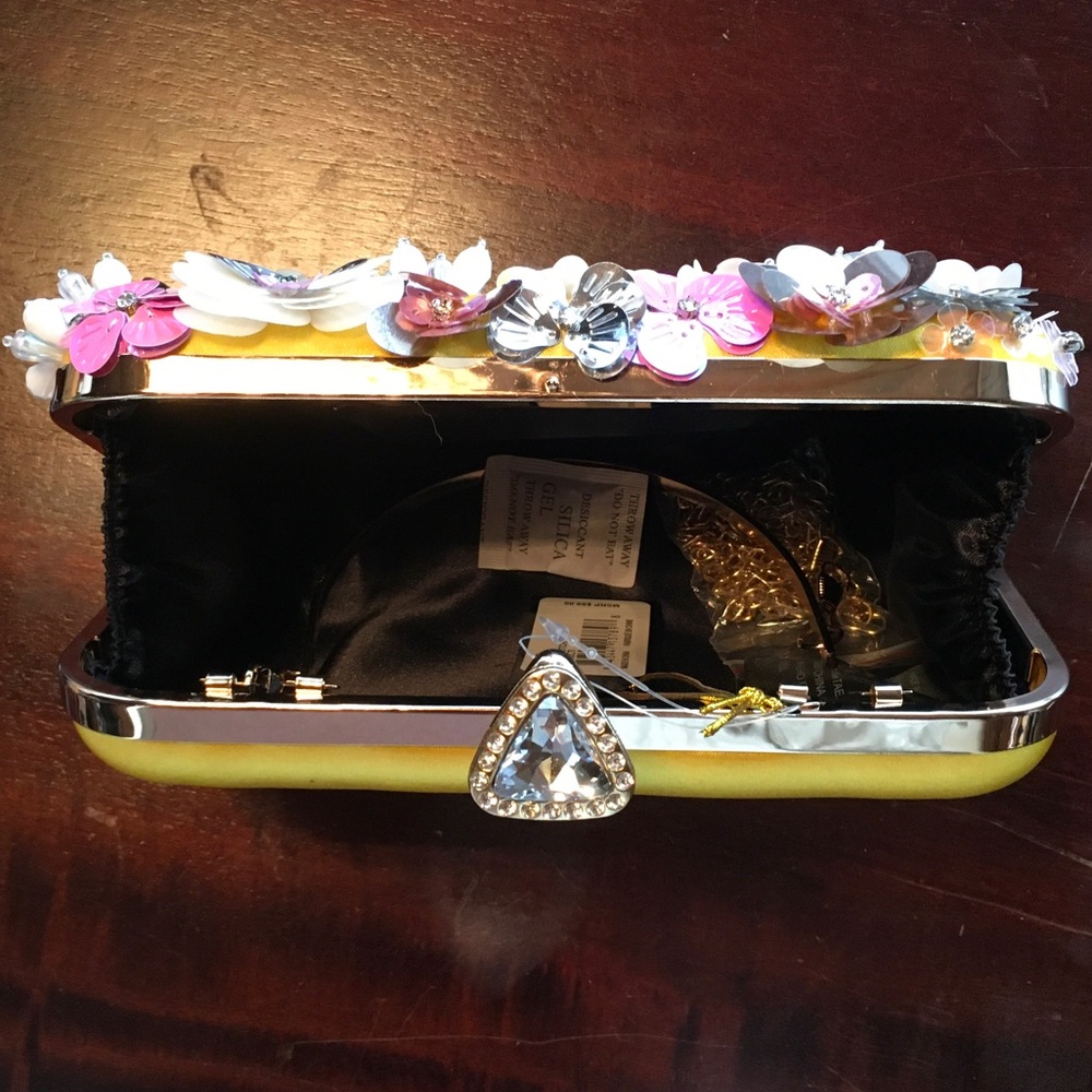 Embellished Yellow Floral Evening Clutch - Picture 3 of 4